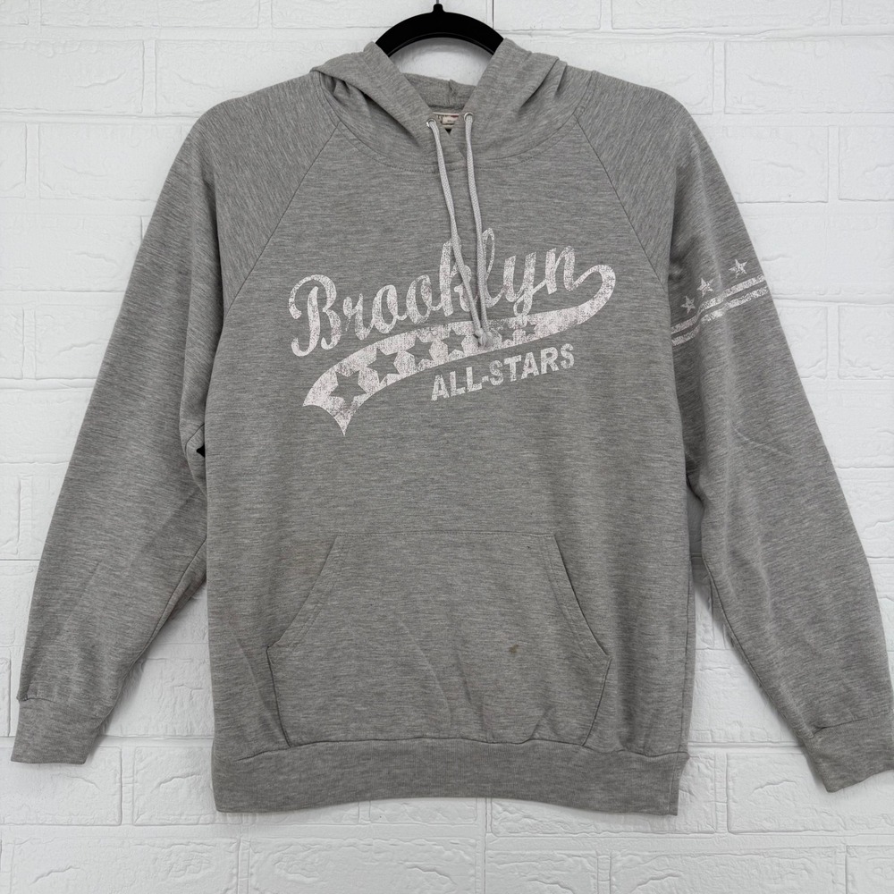 Derek Heart Hoodie Women Medium Gray Brooklyn All-Stars Graphic Raglan Pullover